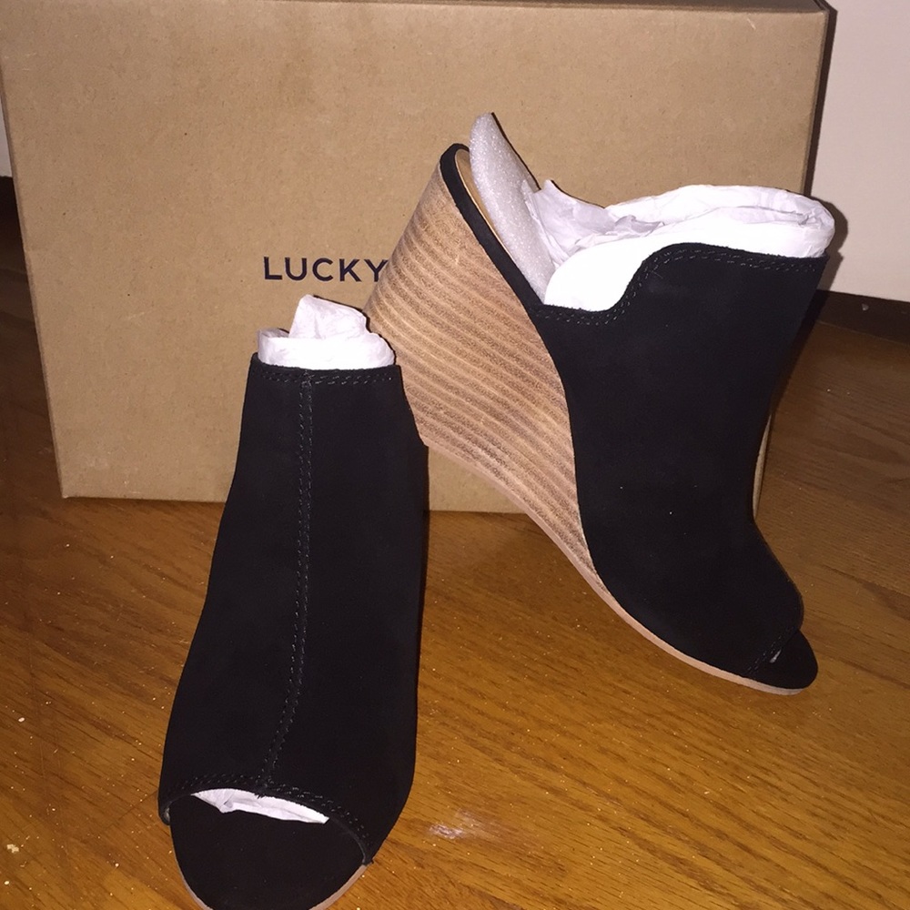 BNWB Sz 6 Lucky Brand Blk mules
